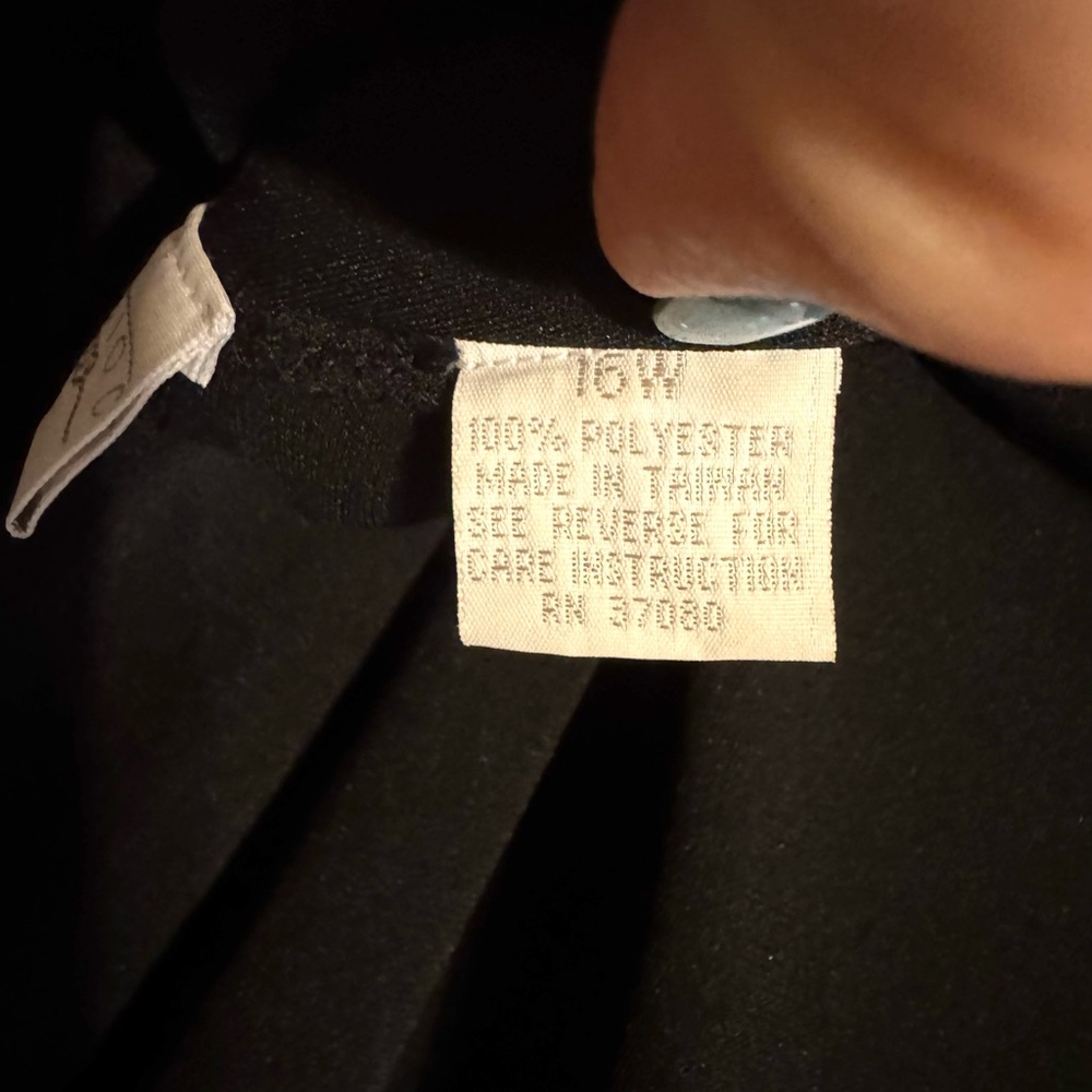 SIMPLE, CLASSY & STYLISH  BLACK DRESS/COWL NECKLINE    SIZE: 16   #CL - Picture 4 of 6